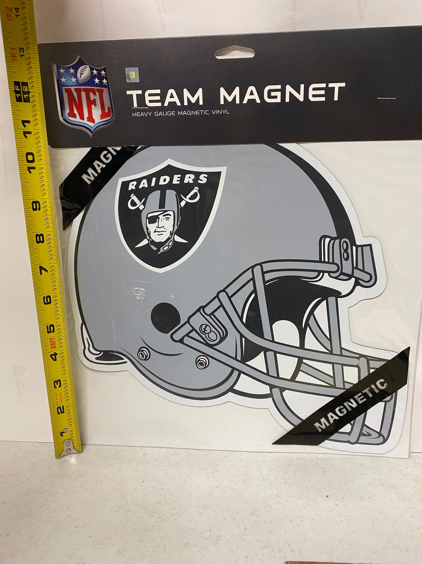 LAS VEGAS RAIDERS BIG HELMET MAGNET