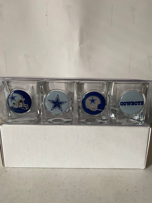 DALLAS COWBOYS SET OF FOUR SHOT GLASSES