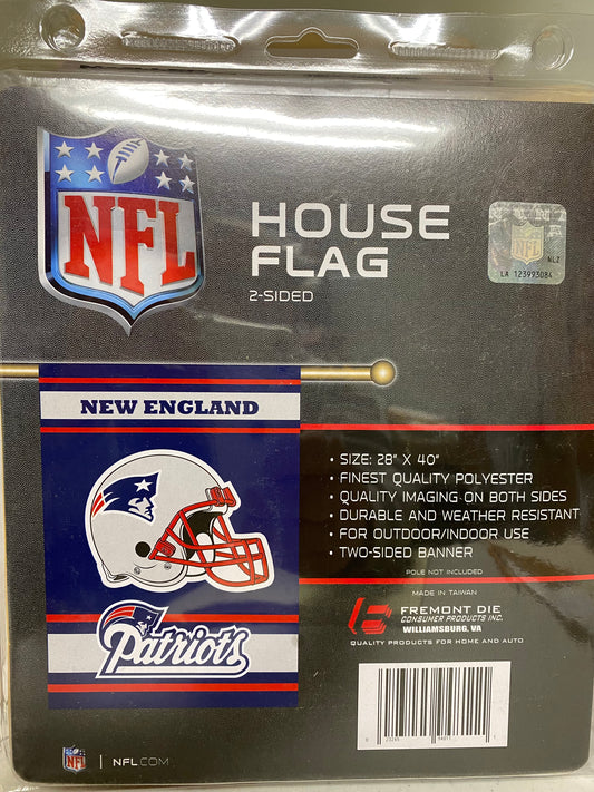 NEW ENGLAND PATRIOTS 2- SIDED   HOUSE FLAG