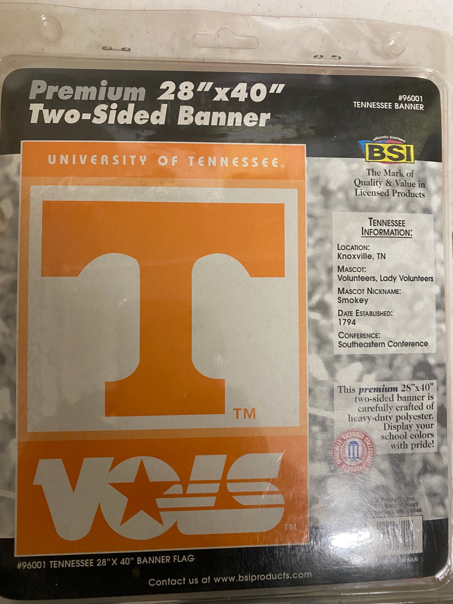 UNIVERSITY OF TENNESSEE VOLUNTEERS BANNER